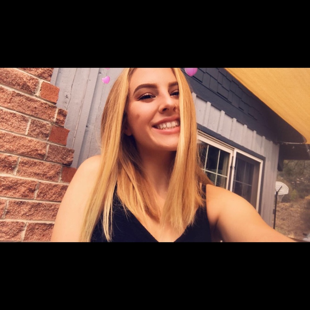 Meet your Posher, Leah